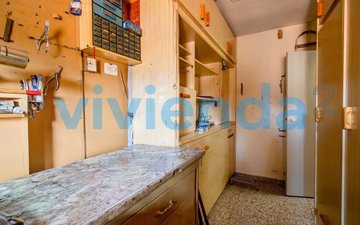 Property slide 16