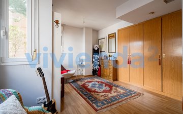 Property slide 4