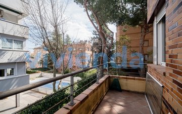 Property slide 25