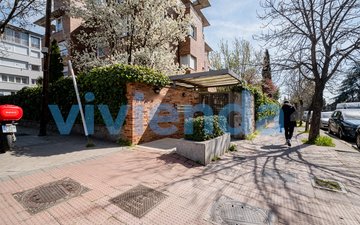 Property slide 21