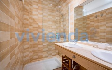 Property slide 24