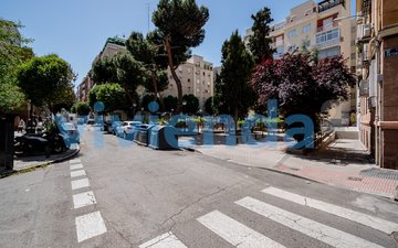 Property slide 32