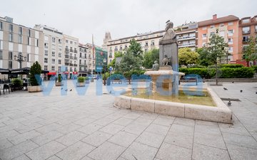 Property slide 32