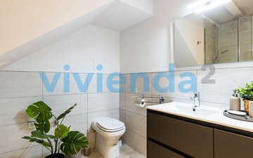 Property slide 32