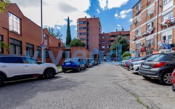 Property slide 25