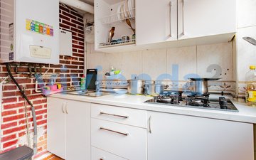 Property slide 32