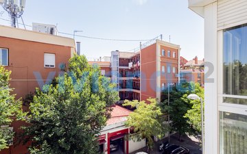 Property slide 16