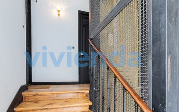 Property slide 32