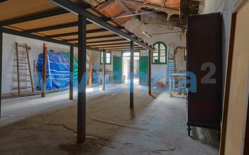 Property slide 20