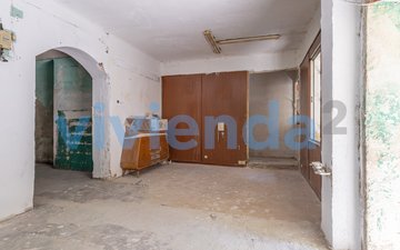 Property slide 25
