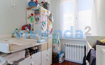 Property slide 16