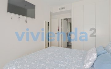 Property slide 32