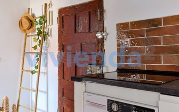 Property slide 21
