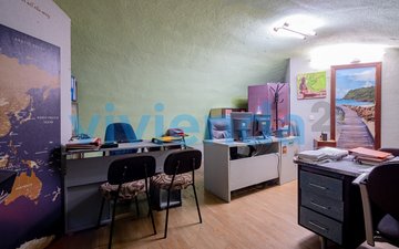 Property slide 26