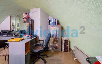 Property slide 14