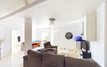 Property slide 38