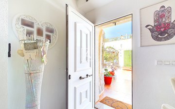Property slide 44