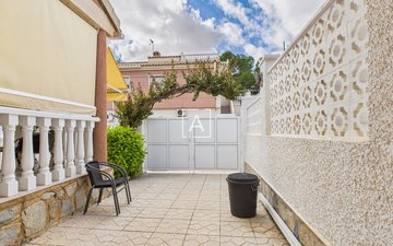 Property slide 22