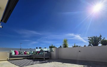 Property slide 17