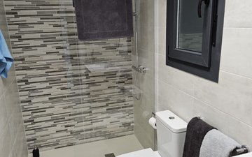 Property slide 10