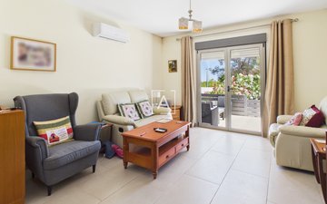 Property slide 20