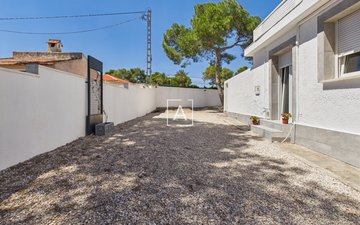 Property slide 44