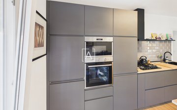 Property slide 48