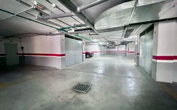 Property slide 32