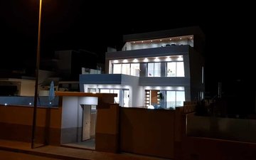 Property slide 20