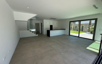 Property slide 17