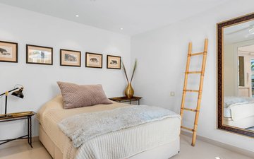 Property slide 16
