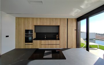Property slide 24