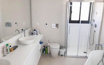 Property slide 20