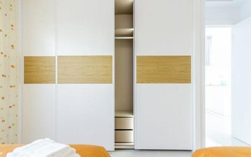 Property slide 22