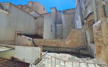 Property slide 14