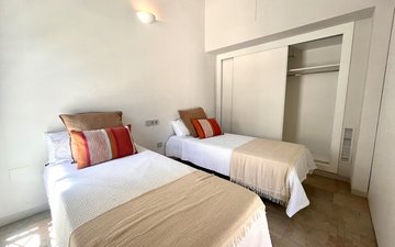 Property slide 10