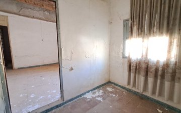 Property slide 35