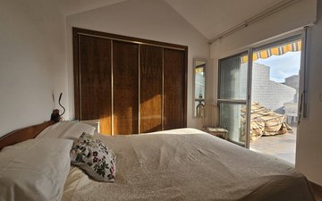 Property slide 21