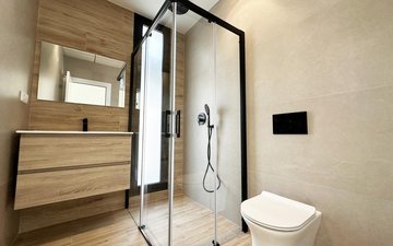 Property slide 21