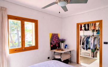 Property slide 17