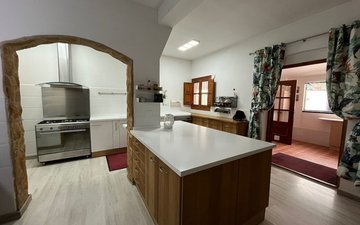 Property slide 8