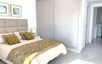 Property slide 32