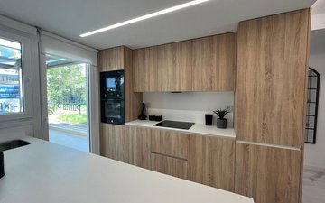 Property slide 10
