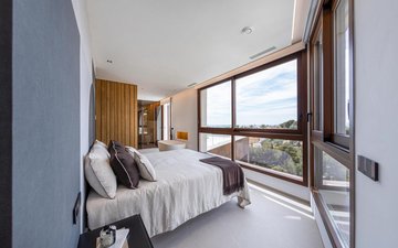 Property slide 20