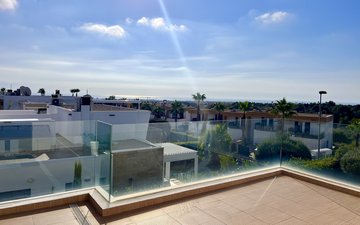 Property slide 32
