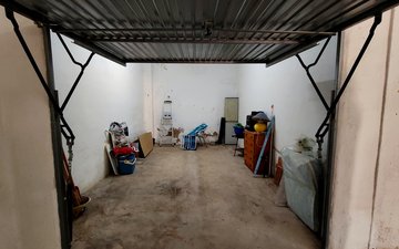 Property slide 22