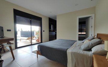 Property slide 16