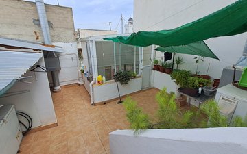 Property slide 17
