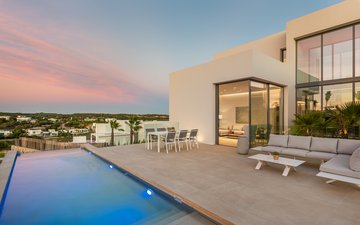 Property slide 24