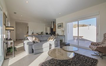 Property slide 25